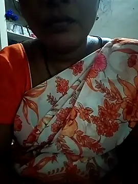 Snapshot of hotsangeetha chatting on October 16, 1:47 pm hotsangeetha online show from October 16, 1:47 pm