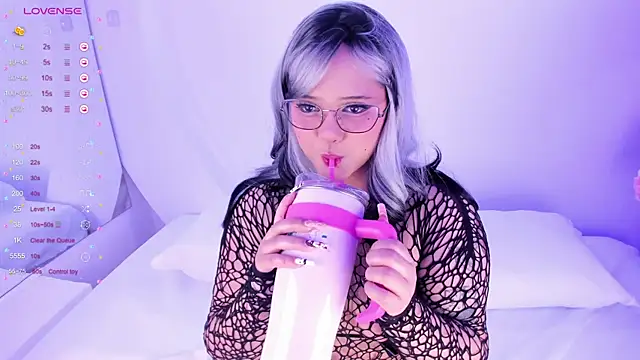 NanaOsaky online show from November 22, 12:08 pm