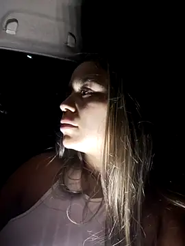 LaurenWelly  online show from October 5, 11:43 pm