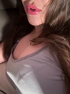 Elinatiranda online show from July 12, 10:54 pm
