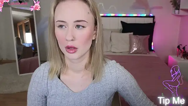 SashaBrooks online show from November 17, 2:29 pm