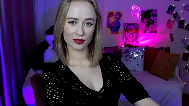 SashaBrooks online show from October 4, 6:23 pm