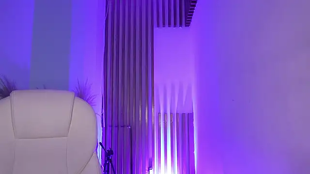 TinaJonnes  online show from November 24, 8:05 am