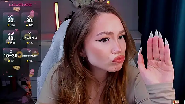 Evia r0se online show from January 15, 10:21 am