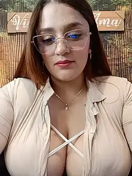 hanna-a online show from July 23, 7:44 pm