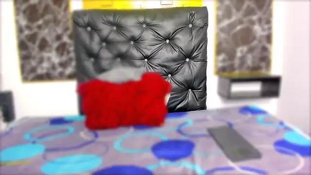 scarlett w0lf online show from October 13, 4:20 pm