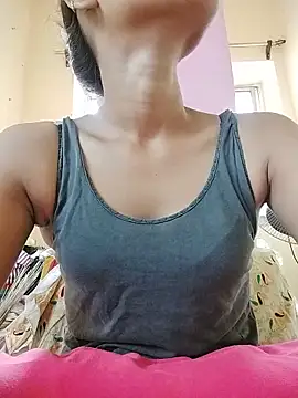 MISSQUEEN48 online show from June 9, 6:57 am