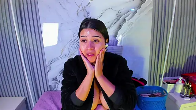 venusowen  online show from June 14, 12:16 pm