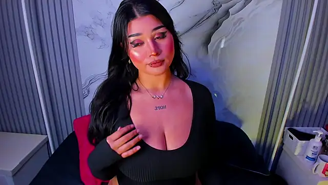 venusowen  online show from July 28, 3:21 pm