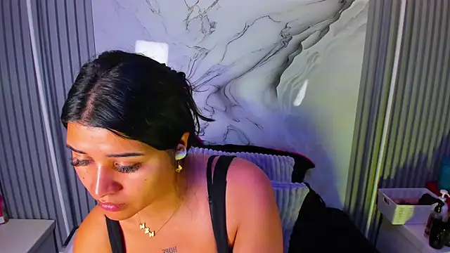 venusowen  online show from June 22, 2:36 pm