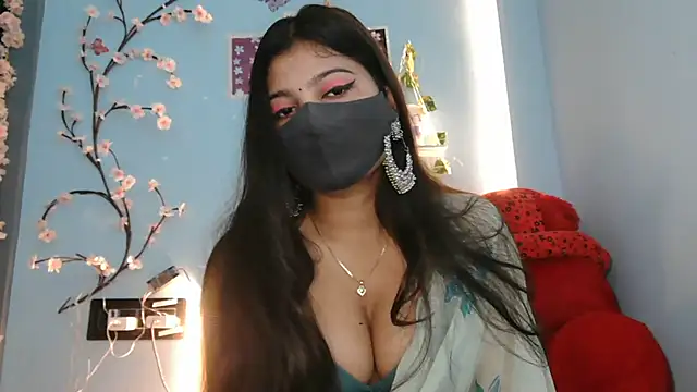 Reena Singh53 online show from November 4, 6:29 am