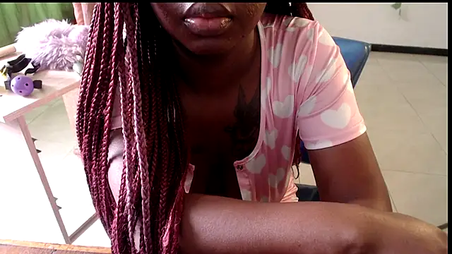  Zooee online show from November 13, 4:39 pm