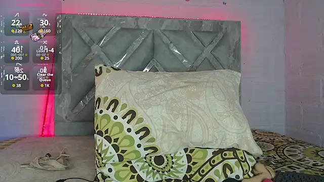 Snapshot of tami_vega chatting on October 5, 4:12 pm tami vega online show from October 5, 4:12 pm