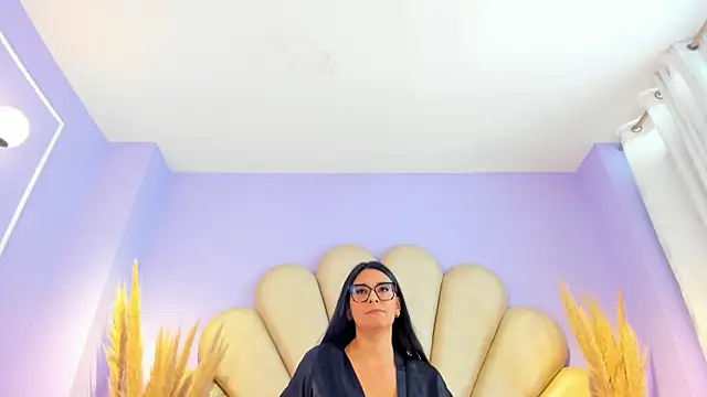 Isis Osman online show from July 18, 7:49 pm