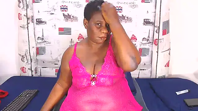 Honeybumsx32 online show from November 3, 12:36 am