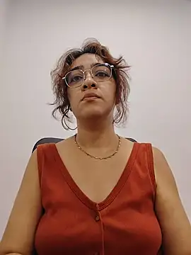 ely toro  online show from July 16, 1:10 am