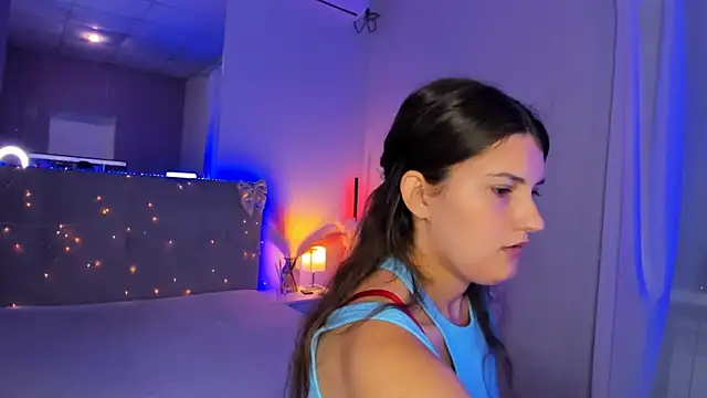 Laura Leee online show from July 1, 10:26 am