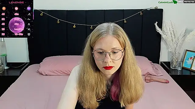 CatmintLush online show from July 8, 11:40 pm