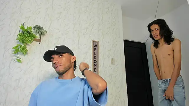jony honey online show from July 2, 11:49 am