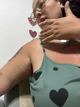 KarllaWalker online show from June 21, 3:32 am