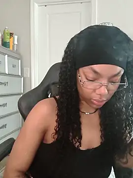 butterflybootyy online show from April 29, 2:09 pm