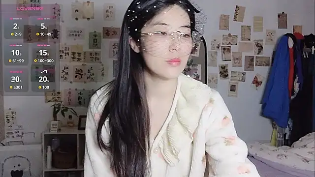 Snapshot of alisa-520 chatting on October 20, 12:41 pm alisa-520 online show from October 20, 12:41 pm