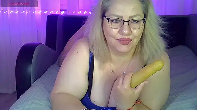 AngelinaGlam online show from June 7, 6:48 pm