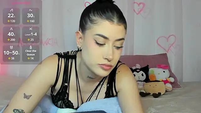 melody suarez online show from September 25, 10:40 pm