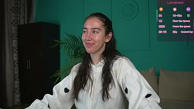 Belle Via online show from June 8, 7:42 am