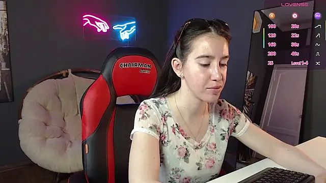 Belle Via online show from June 11, 9:28 am