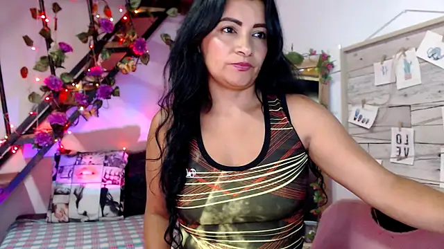 luna sky83 online show from February 3, 6:51 am