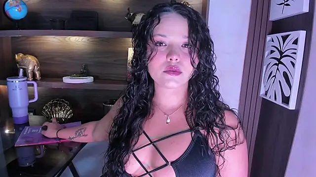 LottiCarter online show from July 24, 8:49 pm