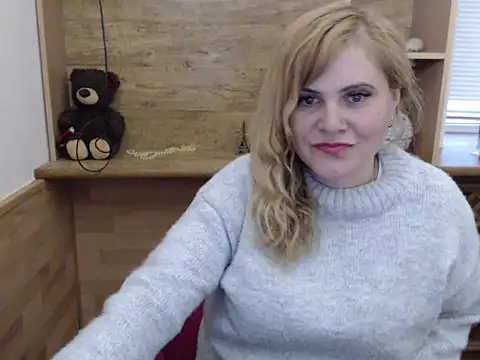DaniellaKiss online show from May 13, 2:56 pm