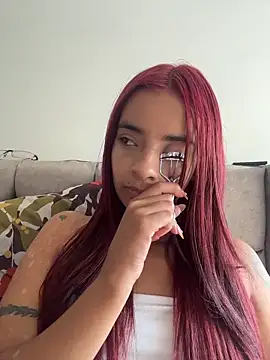 Laura fernandezII online show from January 5, 8:34 pm