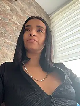 Laura fernandezII online show from February 11, 9:16 pm