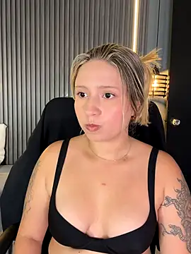 MiaPetit  online show from September 20, 12:32 am