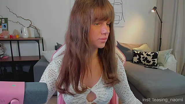 aesthetics  tease online show from March 19, 3:11 am