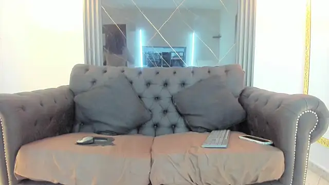 VickyJohnson1 online show from November 6, 8:48 pm