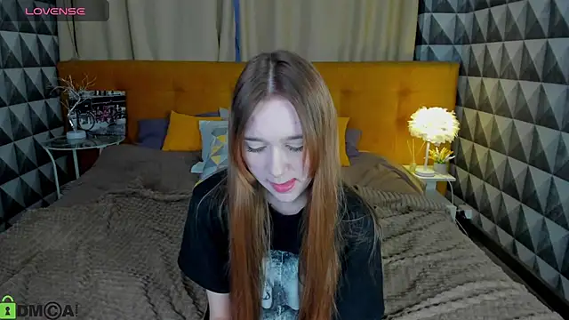 Snapshot of Lesi_Moonie01 chatting on September 12, 8:45 am Lesi Moonie01 online show from September 12, 8:45 am