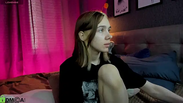 Lesi Moonie01 online show from August 2, 9:23 am