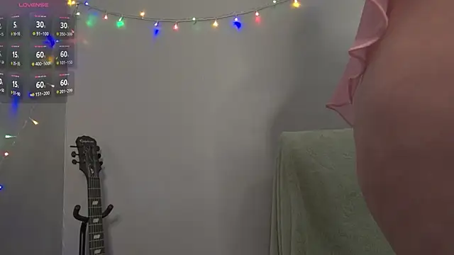 sunnypeachxx online show from December 5, 3:39 am