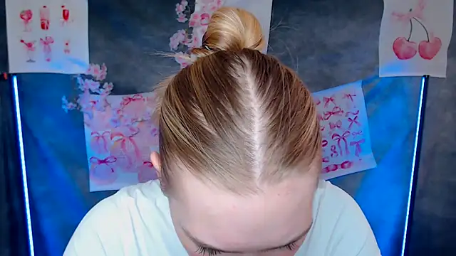 MademoiselleCl online show from March 6, 1:17 pm