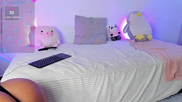 Nix Taylor online show from September 19, 4:06 pm