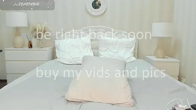 Nicky Stone online show from June 12, 8:28 pm