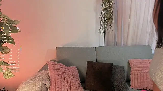 aisha bx online show from January 19, 1:18 pm