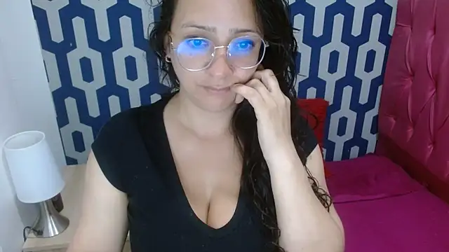 sarax ximena online show from October 15, 5:32 am