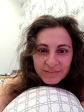 Snapshot of ShelaDiass chatting on October 10, 5:45 am ShelaDiass online show from October 10, 5:45 am