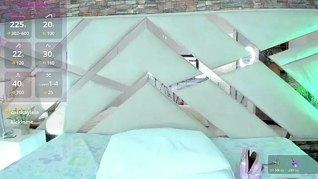 sophie pariss online show from February 13, 3:52 am