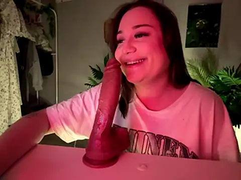 DeepthroatTV online show from December 18, 8:24 pm