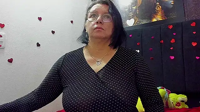 Evaaross 2345 online show from June 24, 2:05 pm